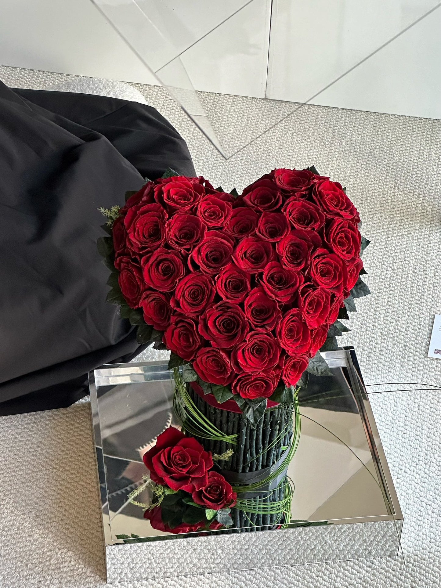 Eternal Love Red Rose Heart - Lasting Artful Gift for Valentine‘s Day & Anniversary