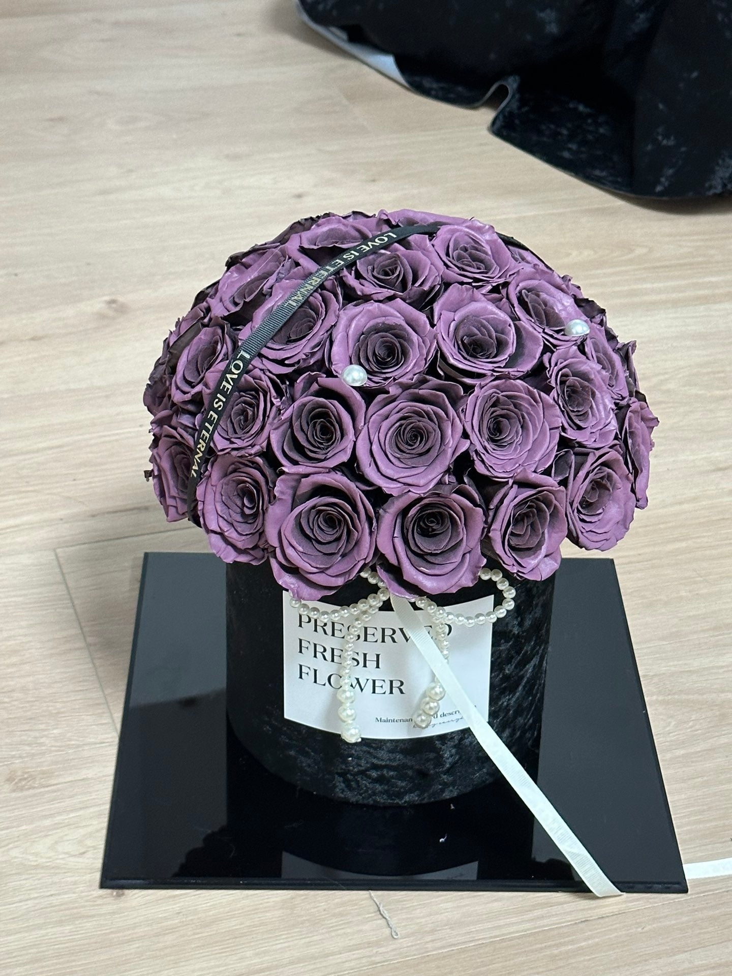 Preserved Rose Hug Bucket - Eternal Flowers, Forever Love Gift, Suitable for Her (Mom, Wife, Girlfriend) on Any Occasion