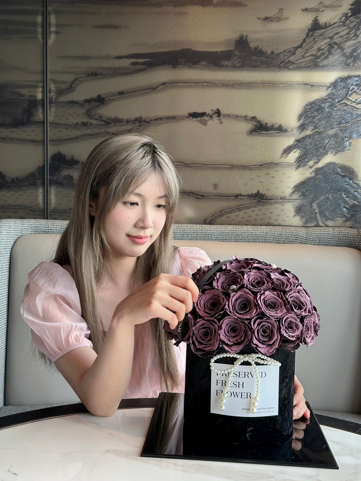 Premium Everlasting Rose Hug Bucket - Preserved Flowers, Timeless Love Gift, Great for Wife, Girlfriend & Mom