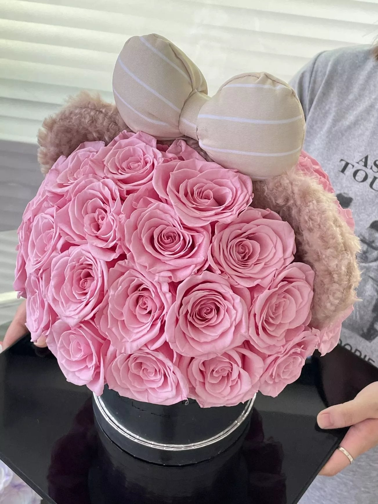 Premium Preserved Rose Hug Bucket - Eternal Flower Arrangement, Thoughtful Gift for Mom, Symbol of Forever Love