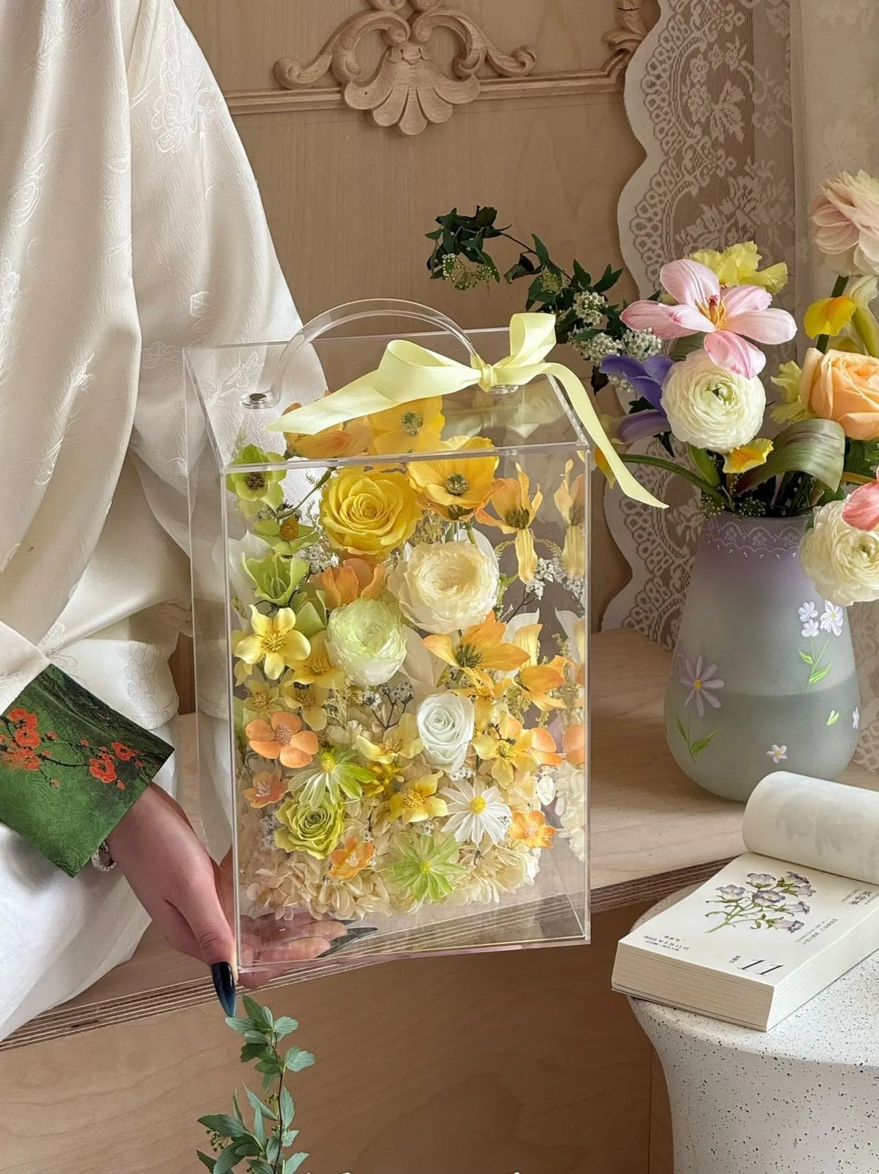 Preserved Flower Alice Garden Premium Rose Flower Handheld Flower Box Finished Mother's Day Gift Creative Gift