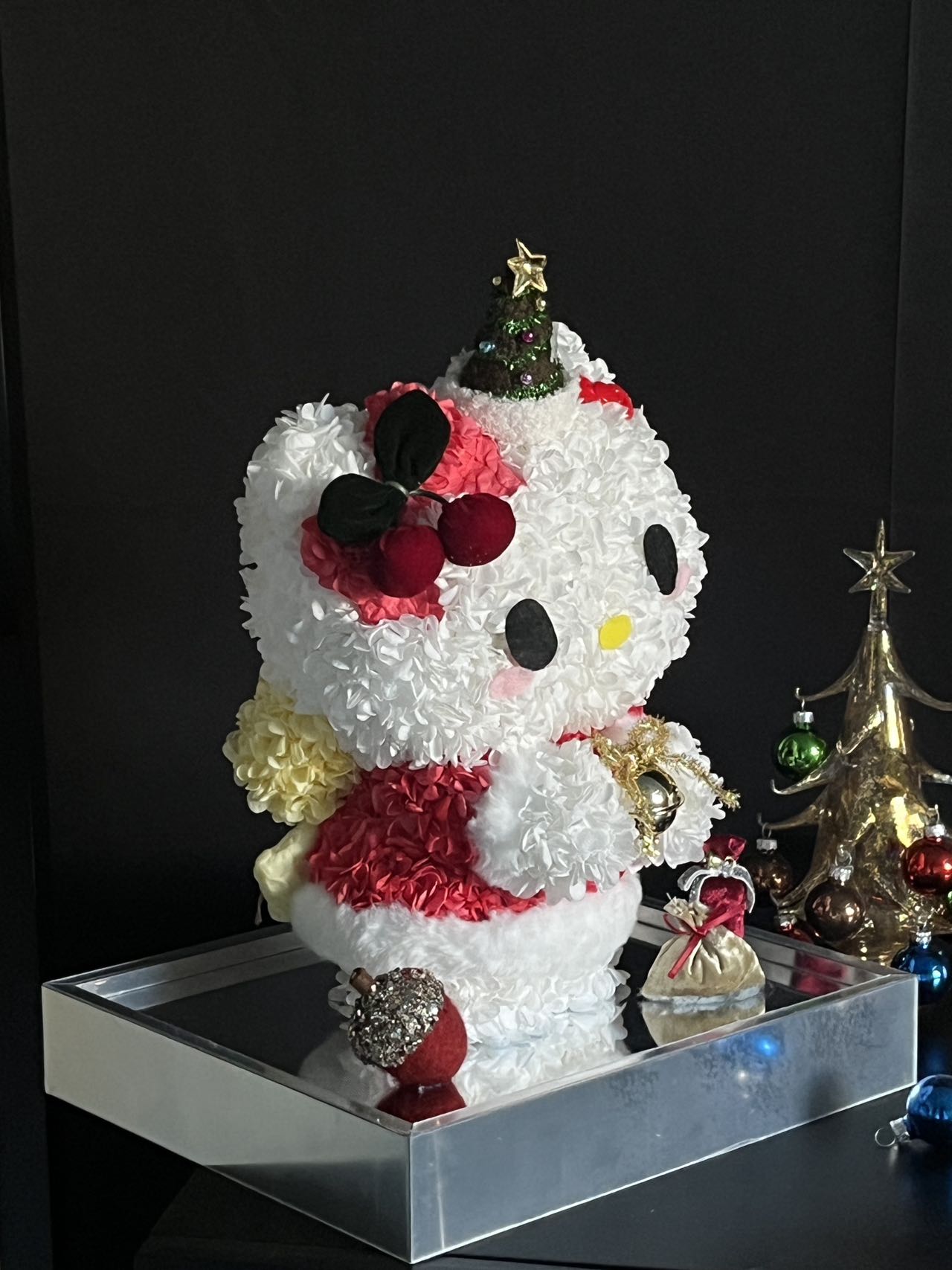 High-Quality Preserved Flower Hello Kitty Doll - Long-Lasting Bloom Decoration, Ideal Gift for Kids & Teens