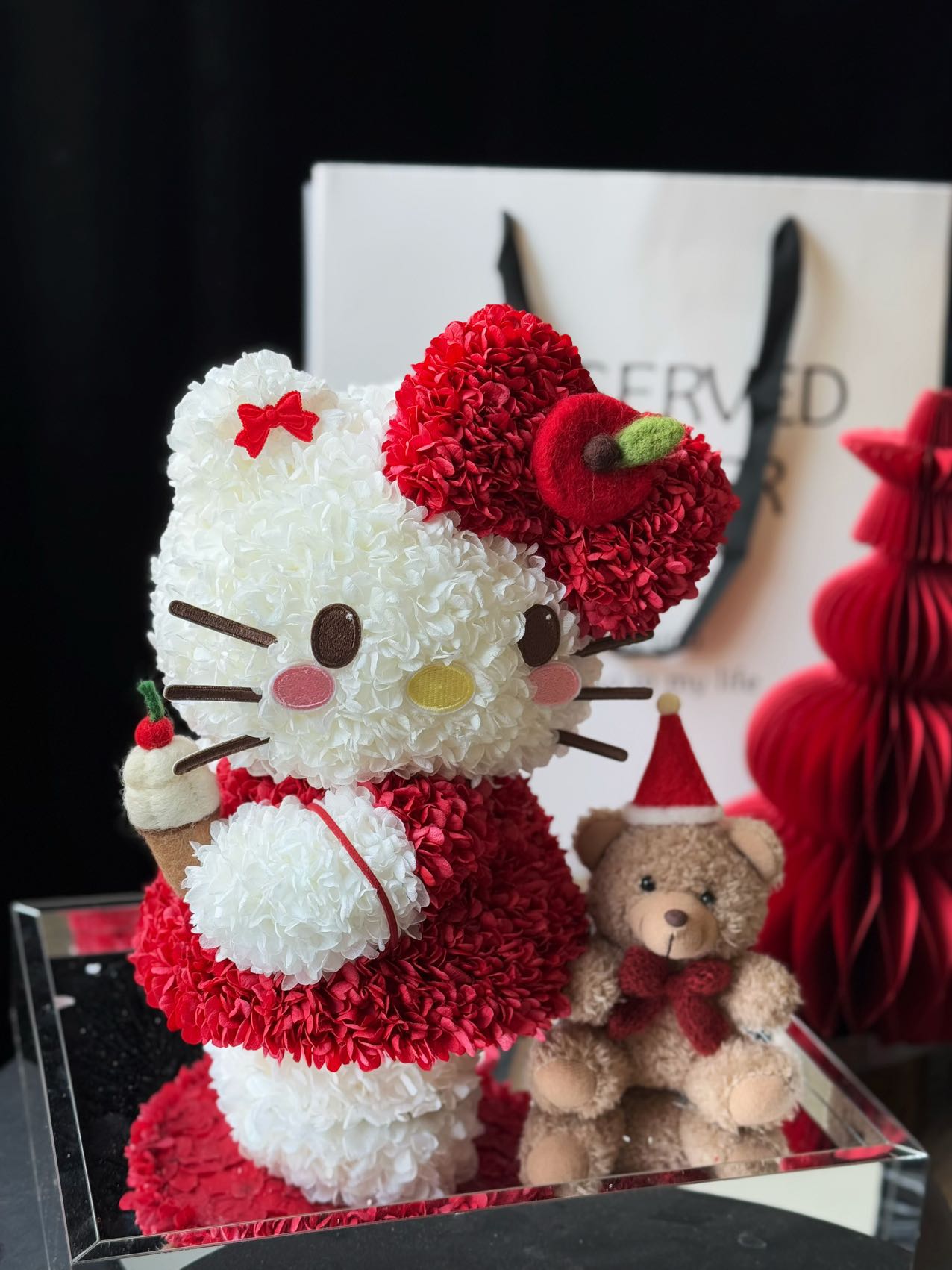 Cute Hello Kitty Doll with Preserved Bloom - Perpetual Floral Decoration, Great for Gifting to Family & Friends