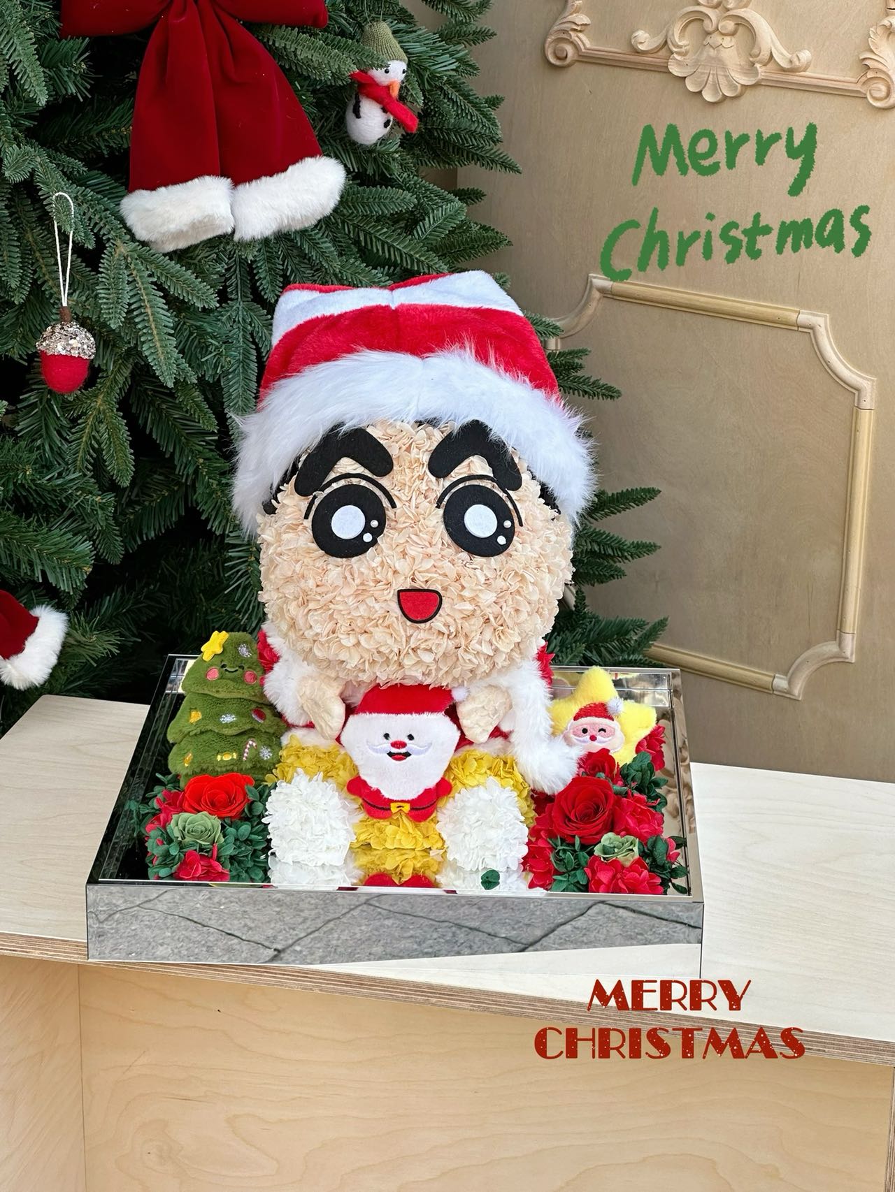 Christmas Crayon Shin-chan doll preserved flower doll hydrangea gift New Year gift acrylic flower gift