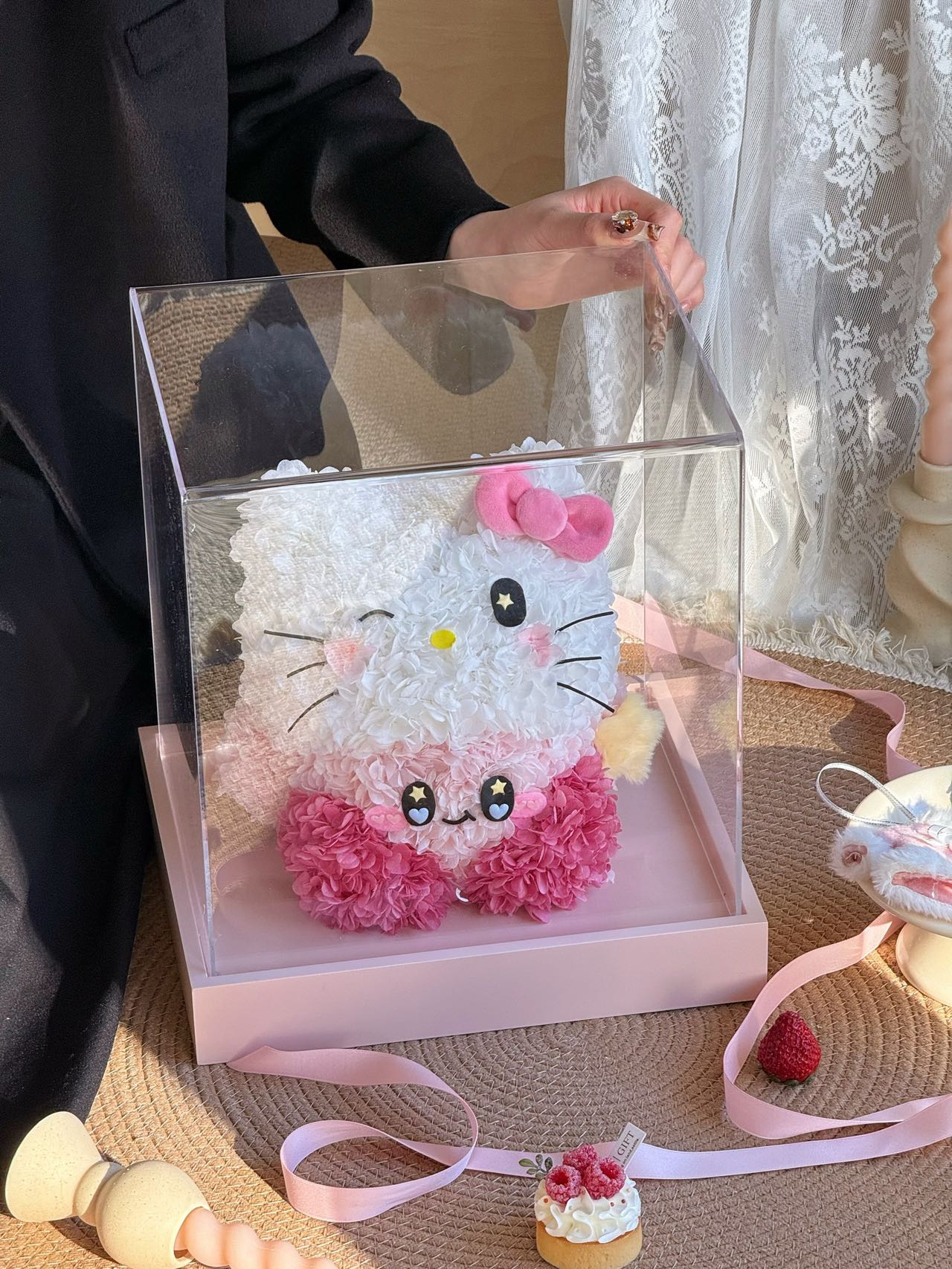 Hello Kitty Doll Made with Preserved Flowers - Long-Lasting Floral Toy, Ideal for Birthday & Holiday Gifts