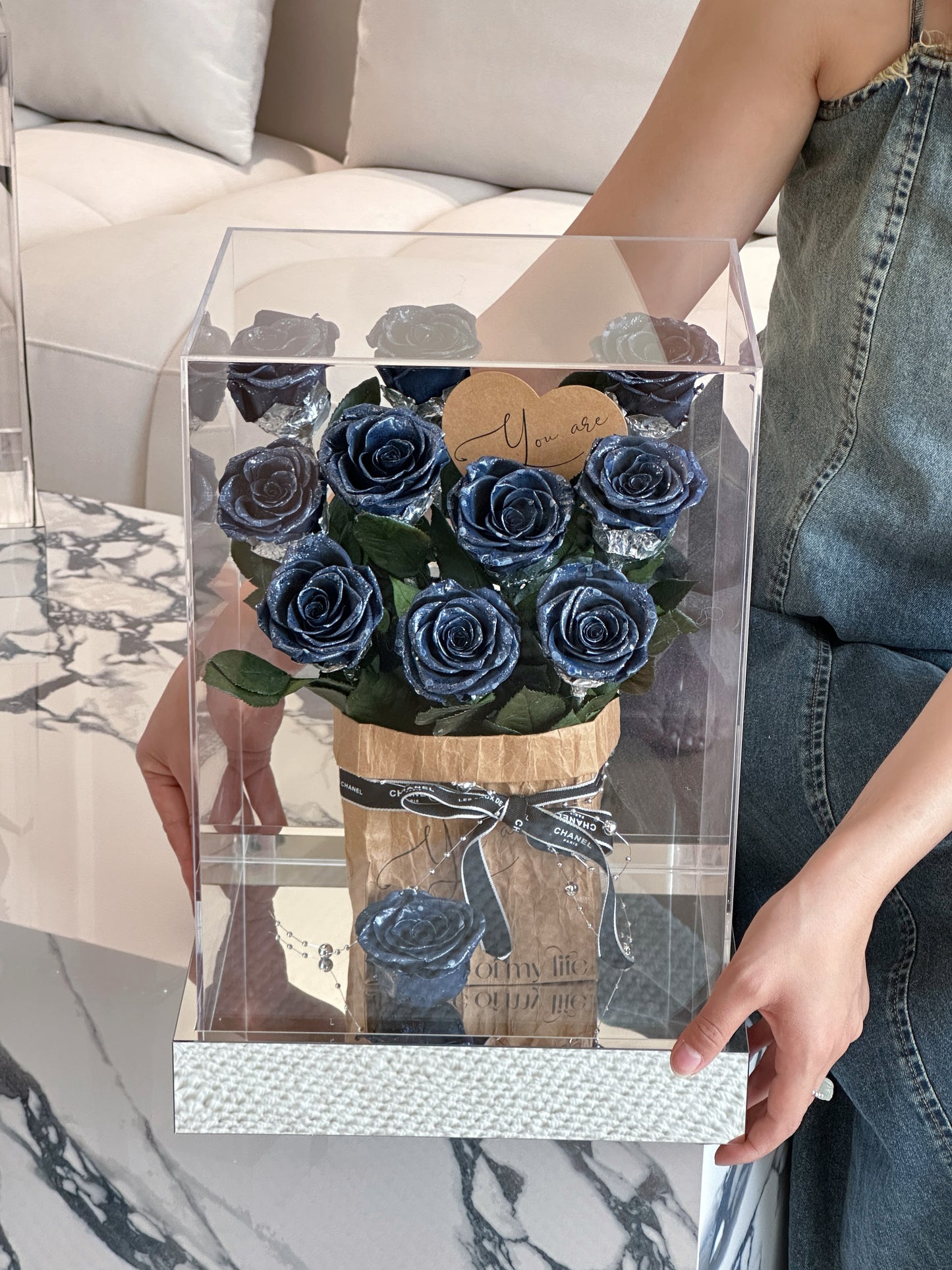 Valentine's Day new arrival preserved rose bouquet acrylic creative ornaments for girlfriend New Year's Eve gift confession gift