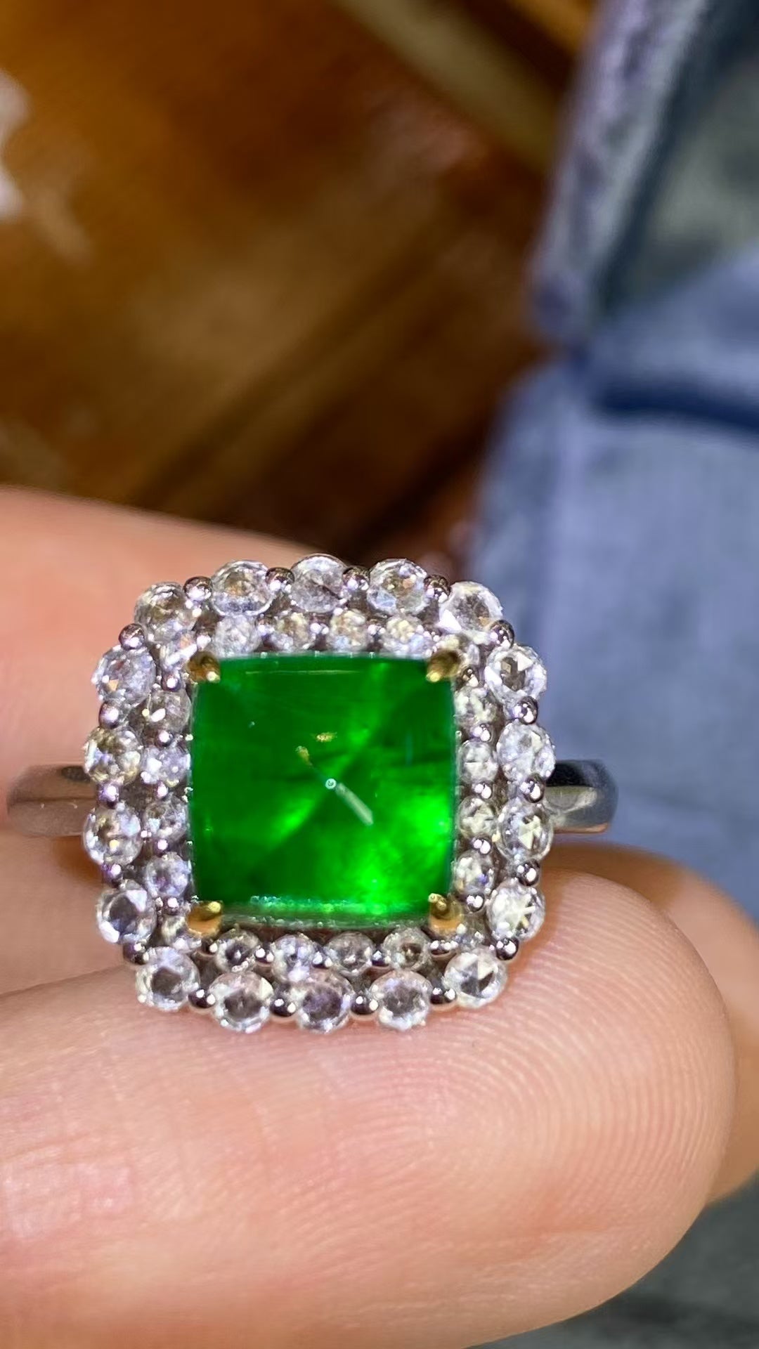 Natural emerald 18K gold ring!