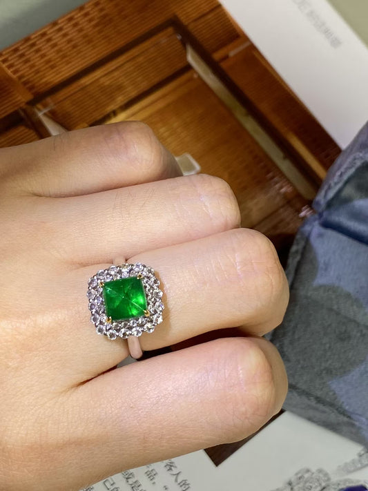 Natural emerald 18K gold ring!