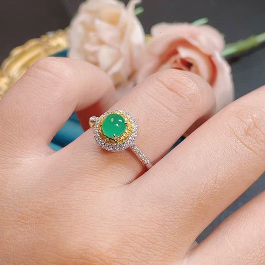 Natural emerald ring inlaid with 18k gold