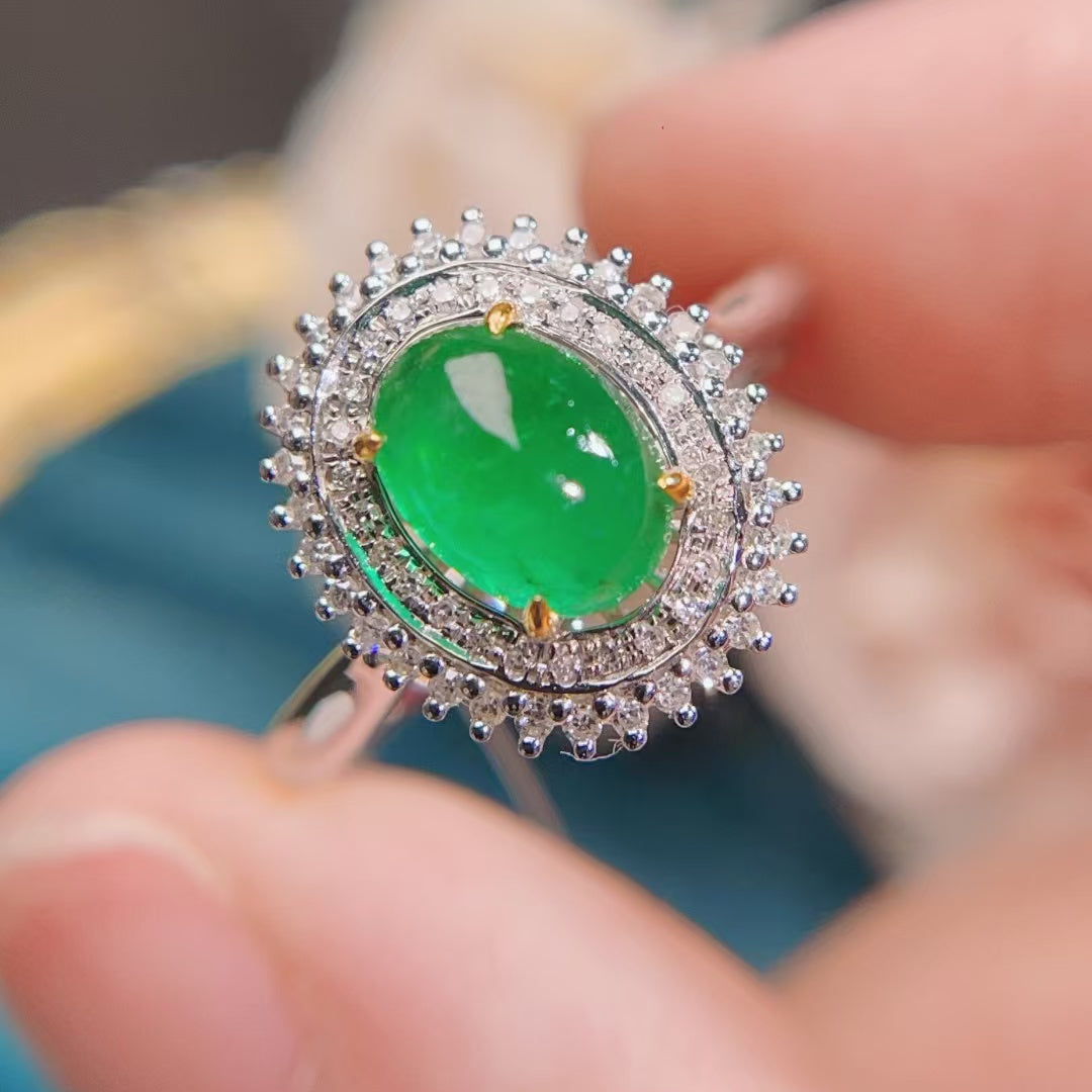 Natural emerald ring inlaid with 18k gold