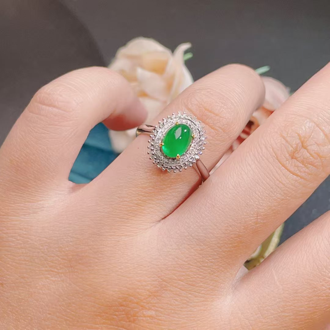 Natural emerald ring inlaid with 18k gold