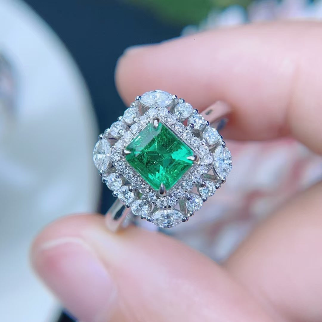 18K gold natural emerald ring