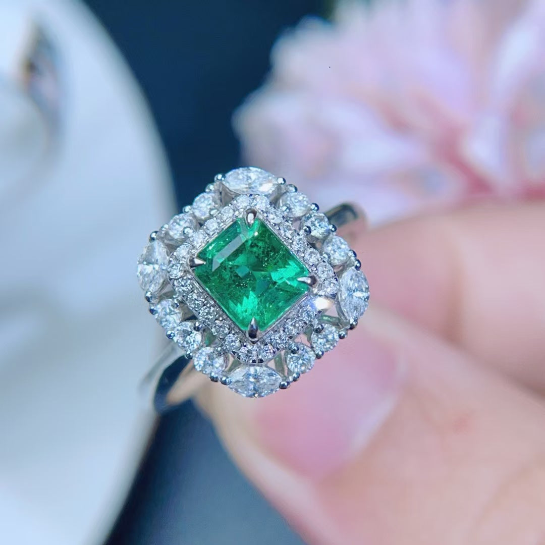 18K gold natural emerald ring