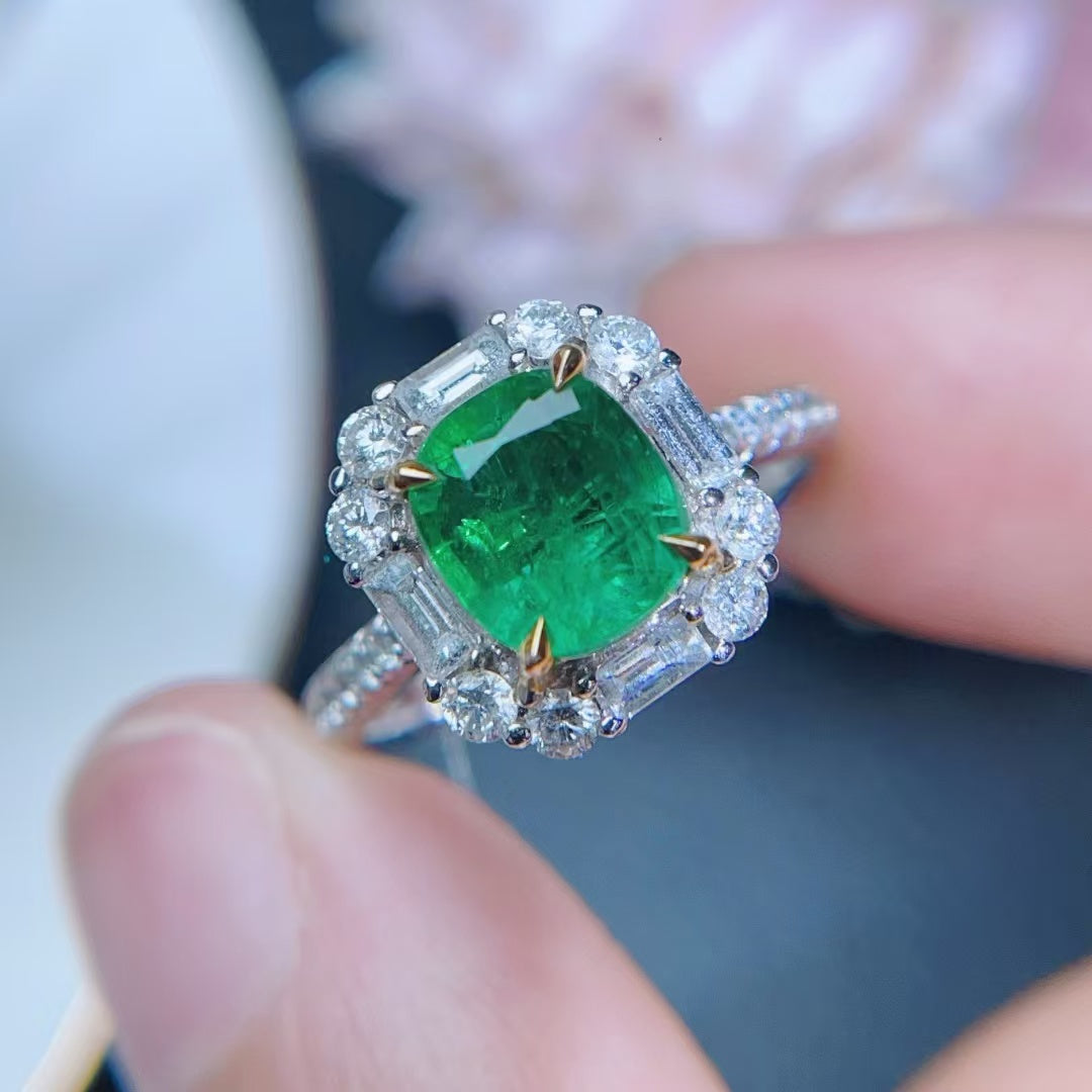 18K gold natural emerald ring