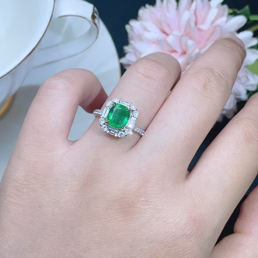 18K gold natural emerald ring