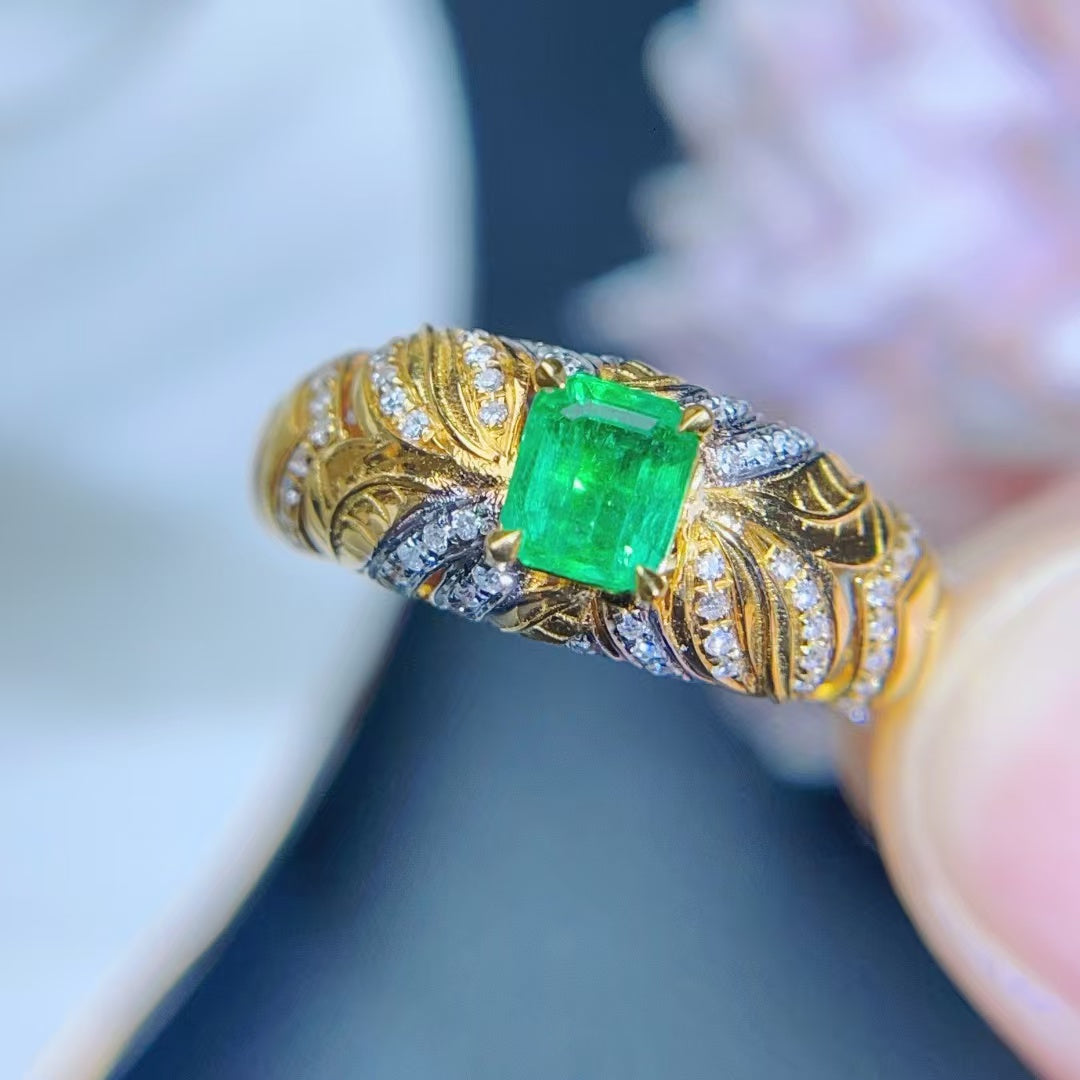 18K gold natural emerald ring