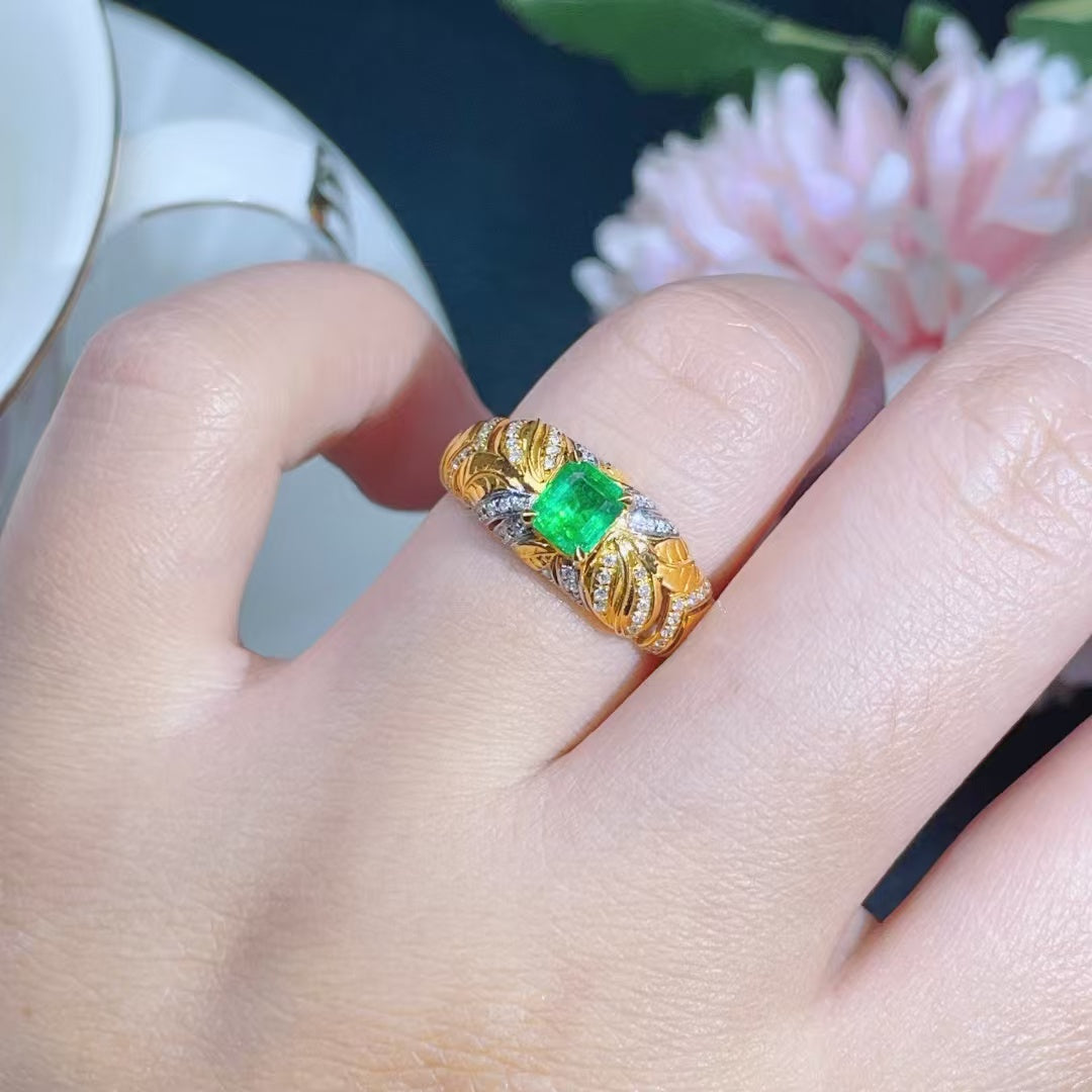 18K gold natural emerald ring