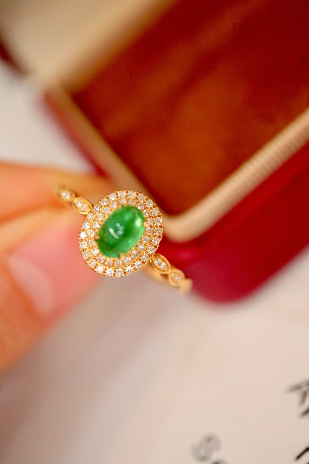 18k natural emerald ring