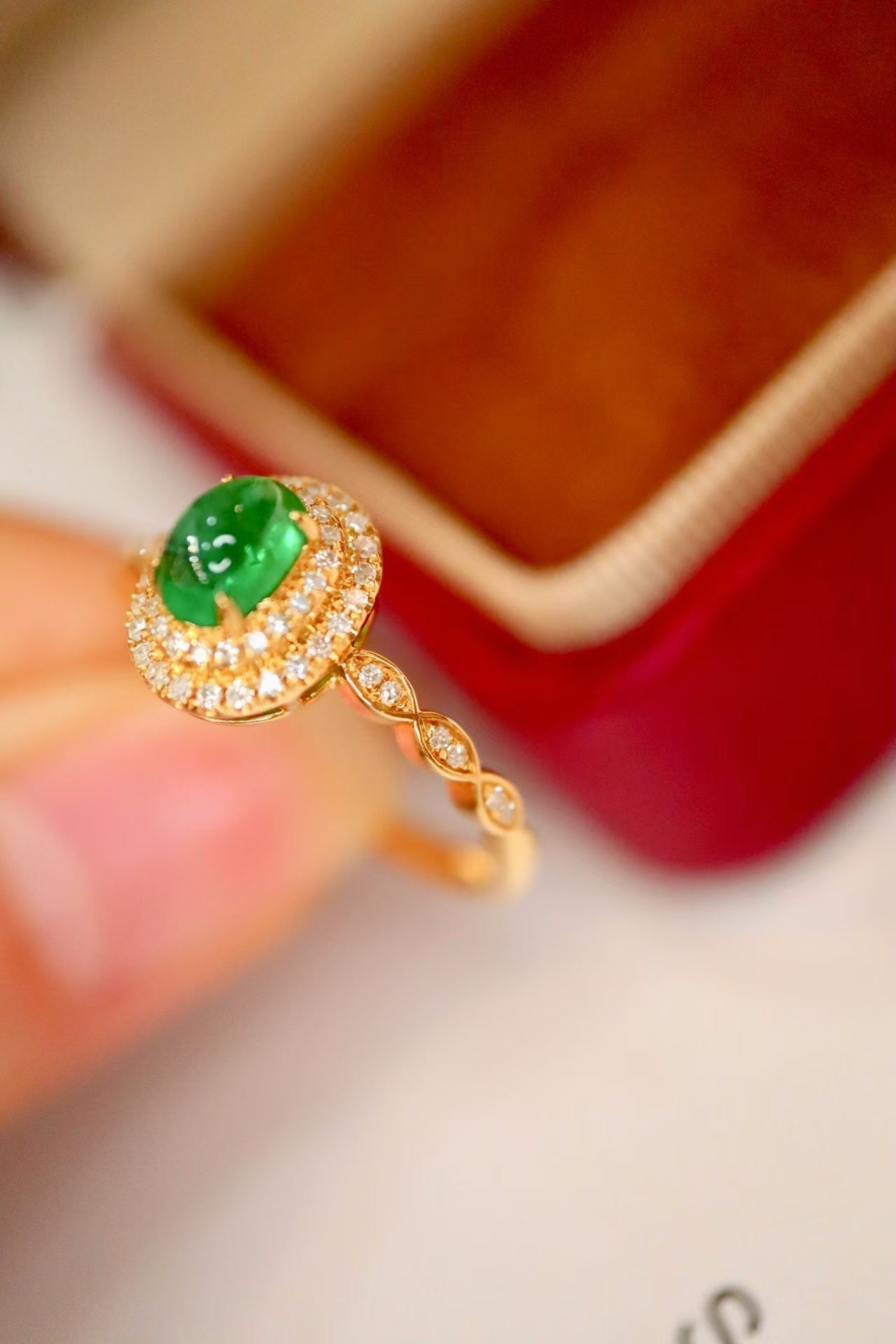 18k natural emerald ring