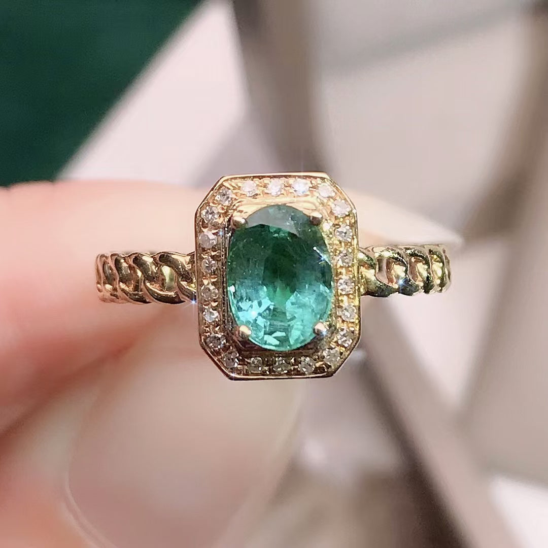 Retro and fashionable high-end feeling | Emerald ring