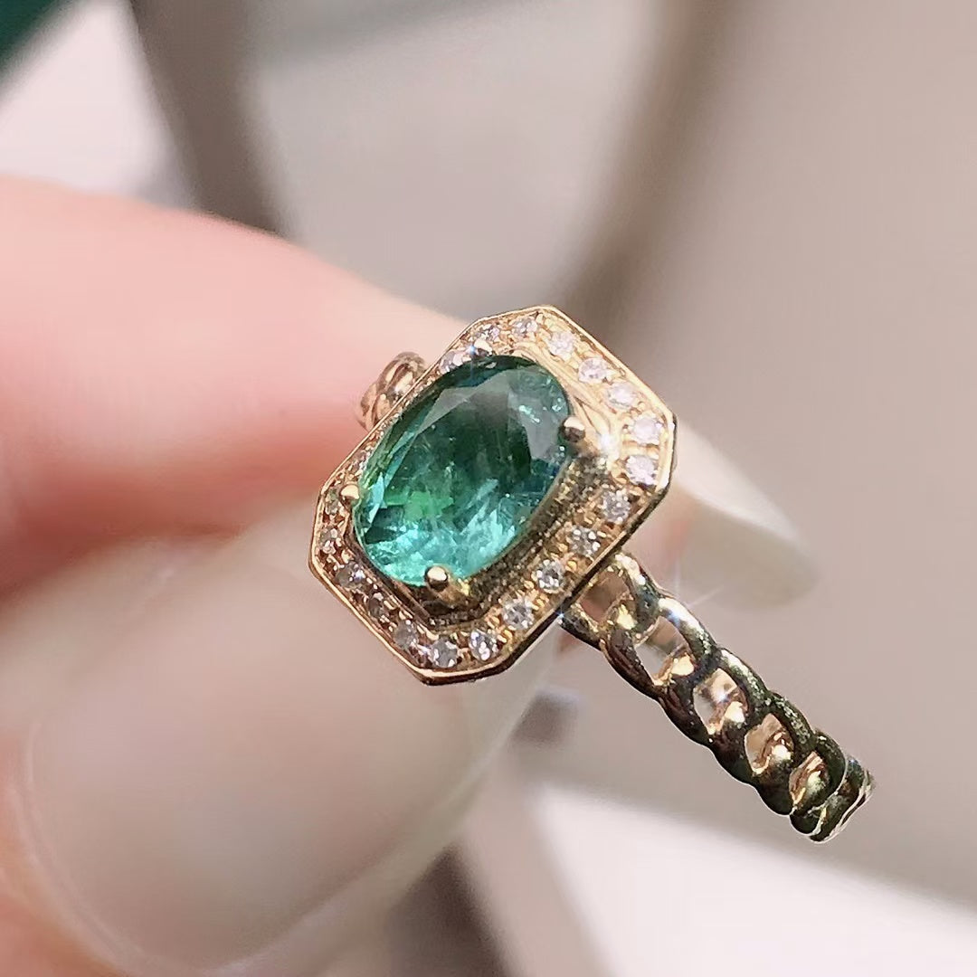 Retro and fashionable high-end feeling | Emerald ring