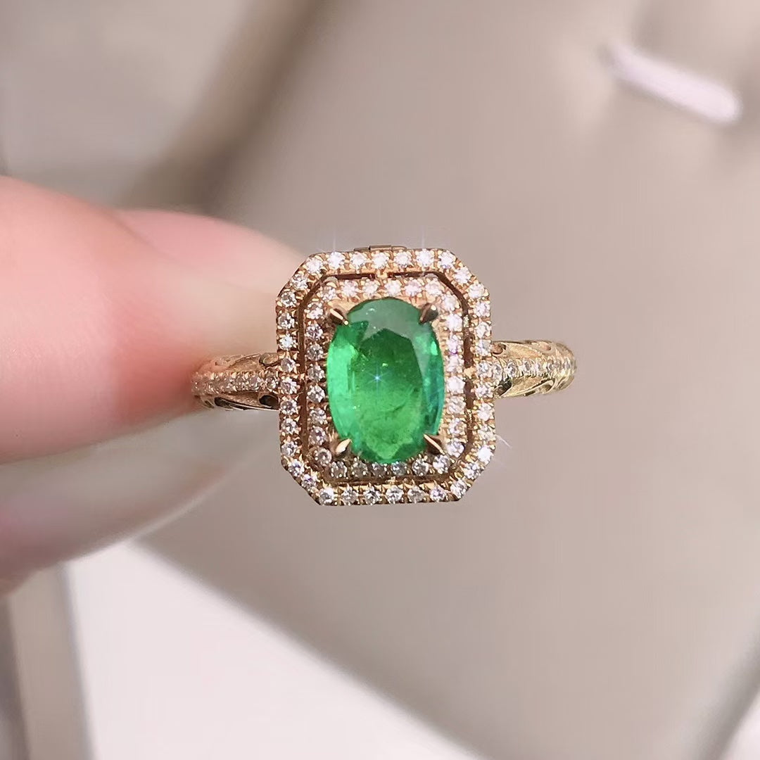 Retro and fashionable high-end feeling | Emerald ring