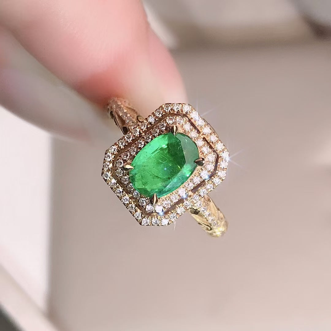 Retro and fashionable high-end feeling | Emerald ring