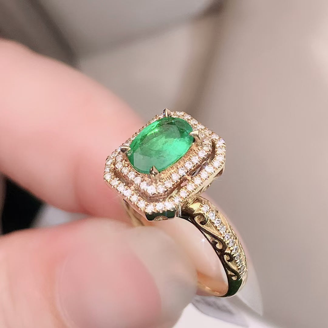 Retro and fashionable high-end feeling | Emerald ring