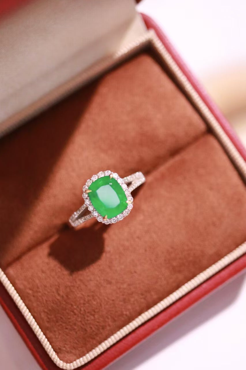 18k emerald ring