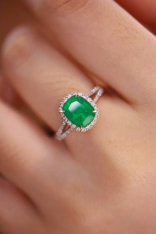 18k emerald ring