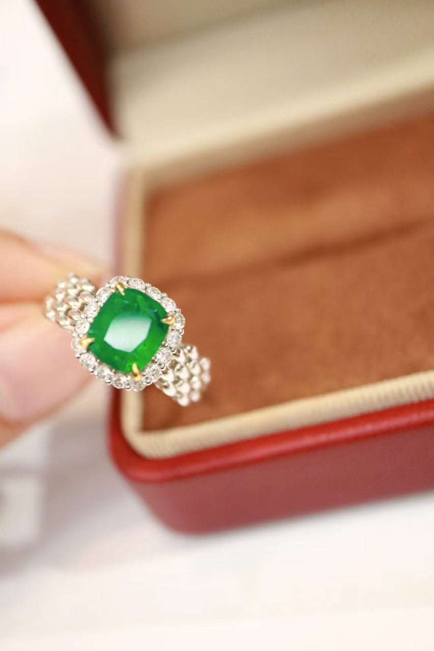 18k emerald ring VVG Muzo color