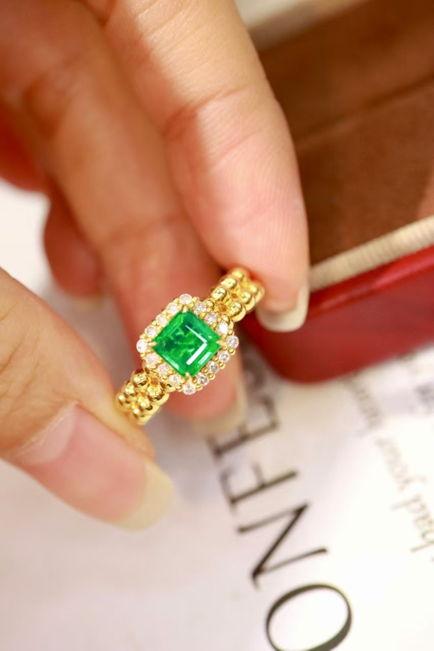 18k natural emerald ring