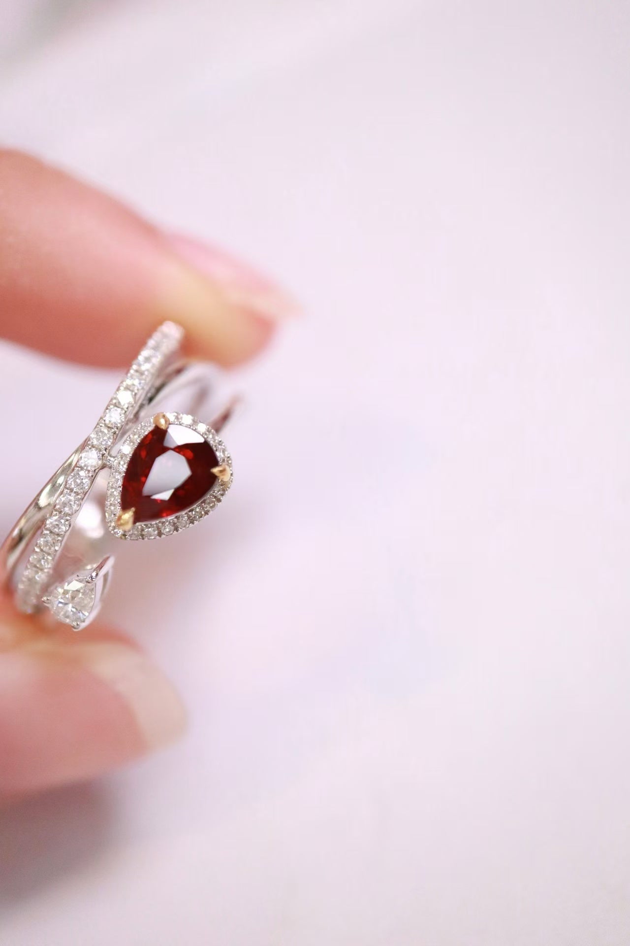 18K unheated ruby ring, pigeon blood red