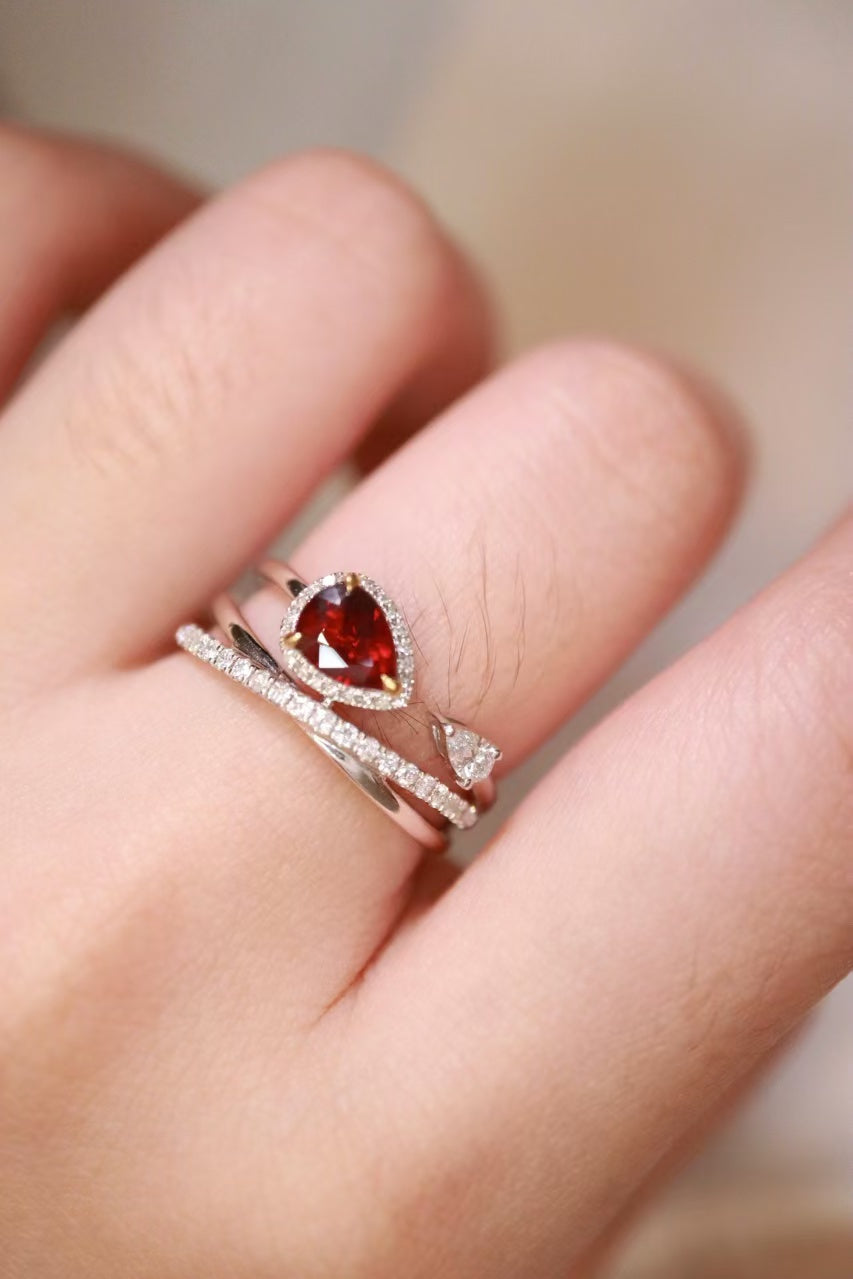 18K unheated ruby ring, pigeon blood red