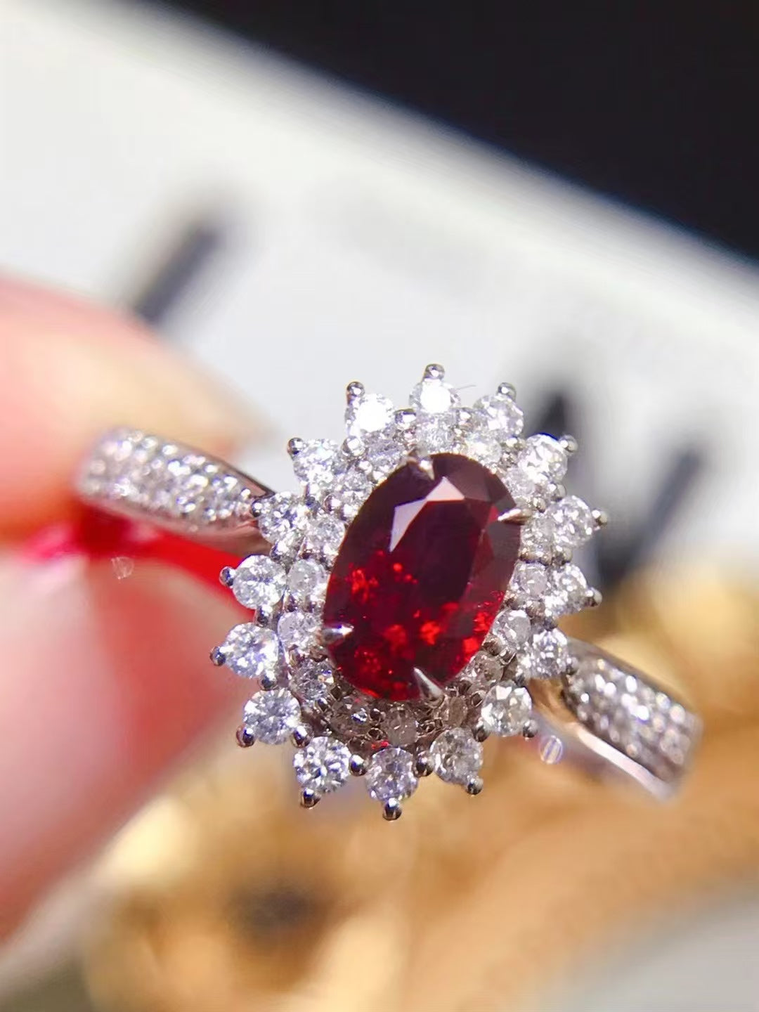 Unburned pigeon blood red | Retro and elegant shining ruby ring💍