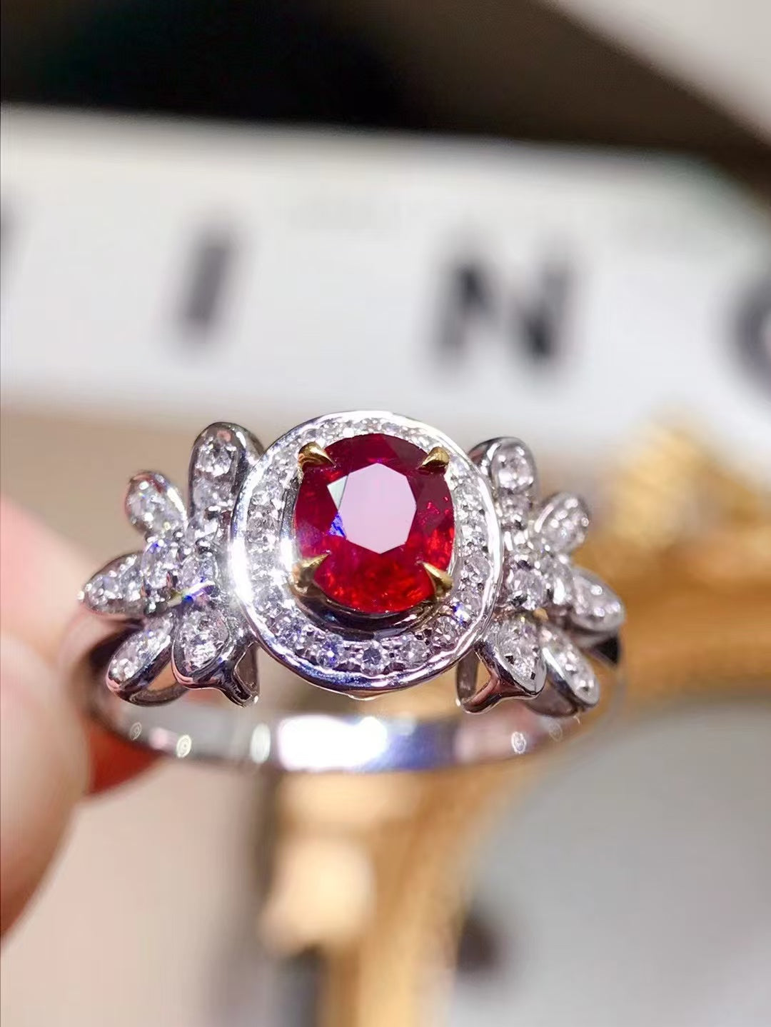 Unheated ruby ring💍"Pigeon Blood" pigeon blood red!