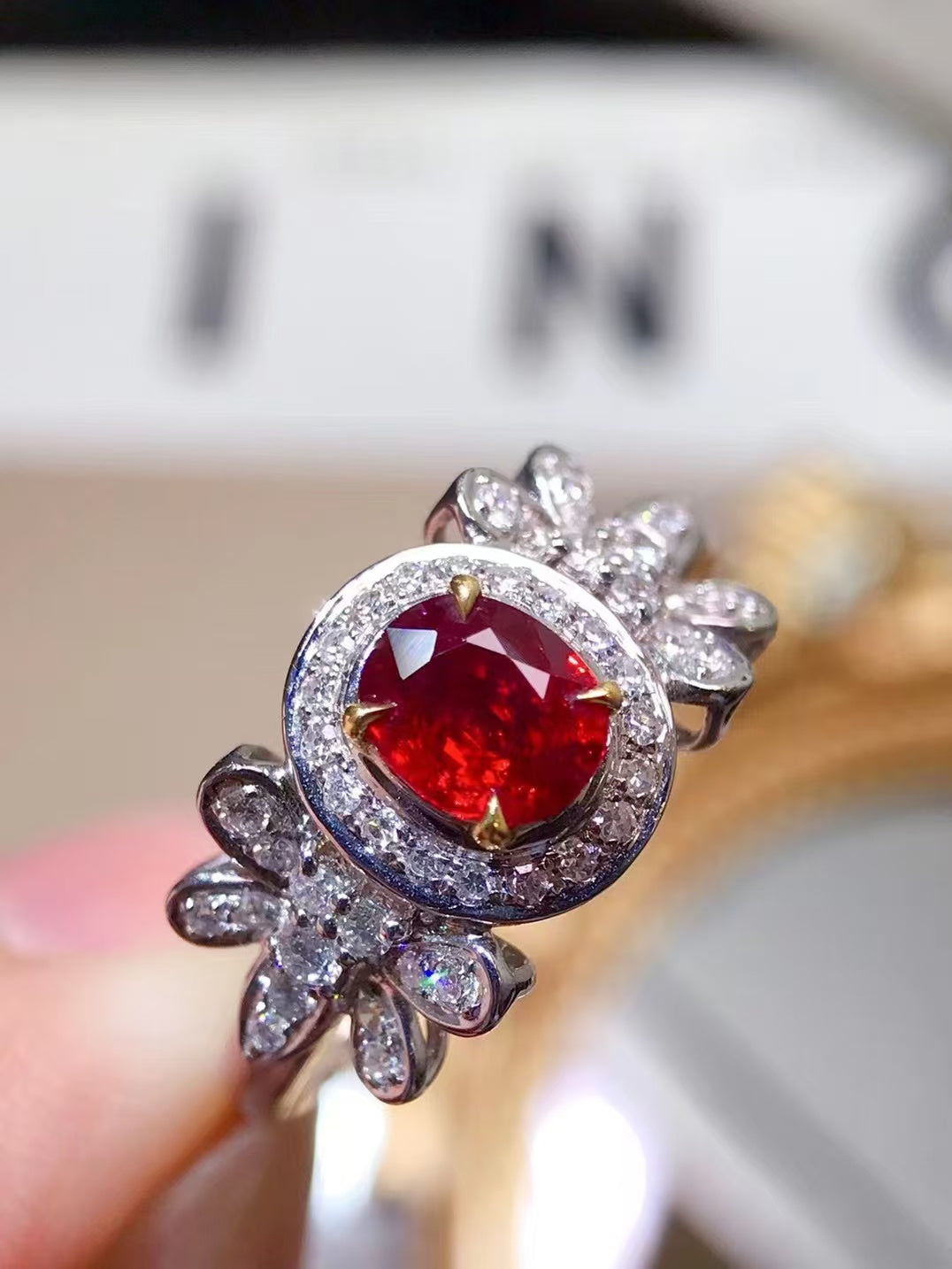 Unheated ruby ring💍"Pigeon Blood" pigeon blood red!