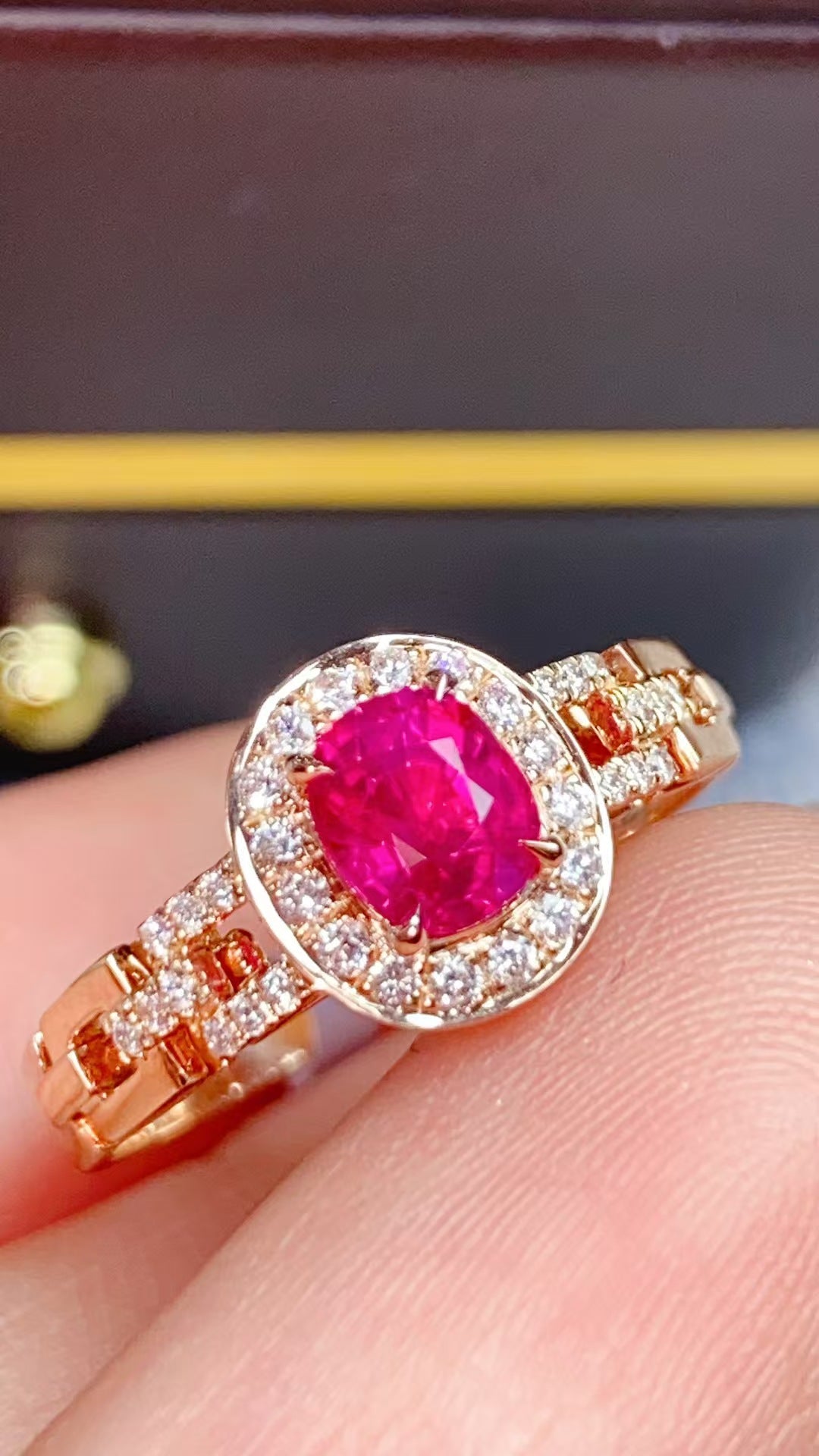 Unheated ruby 18K gold ring!