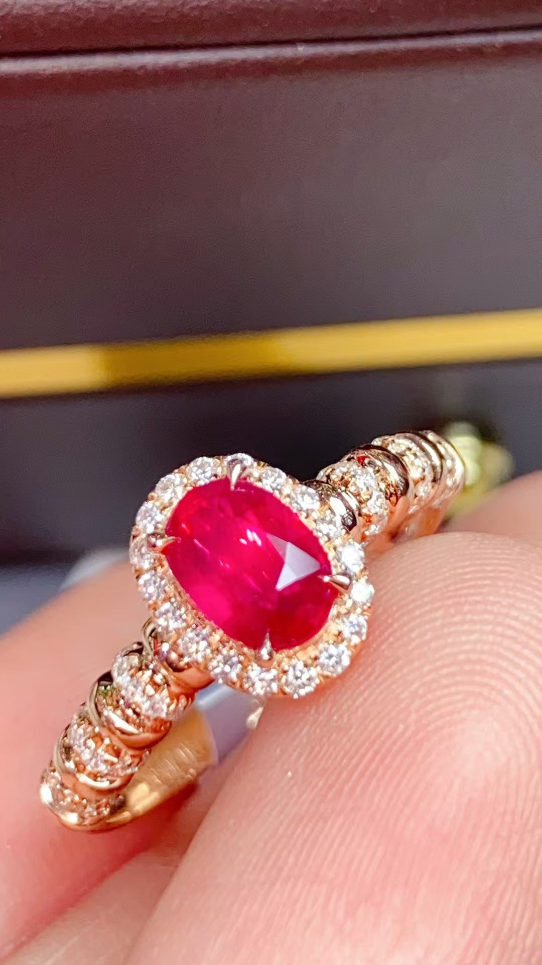 Unheated ruby 18K gold ring!