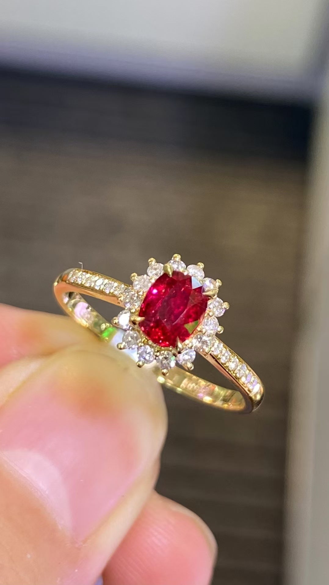 Unheated ruby 18K gold ring!