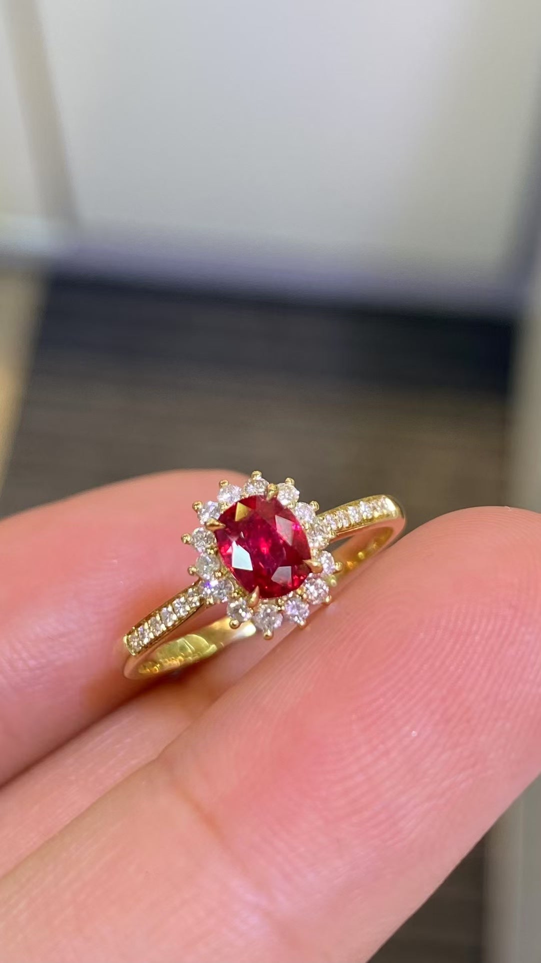 Unheated ruby 18K gold ring!