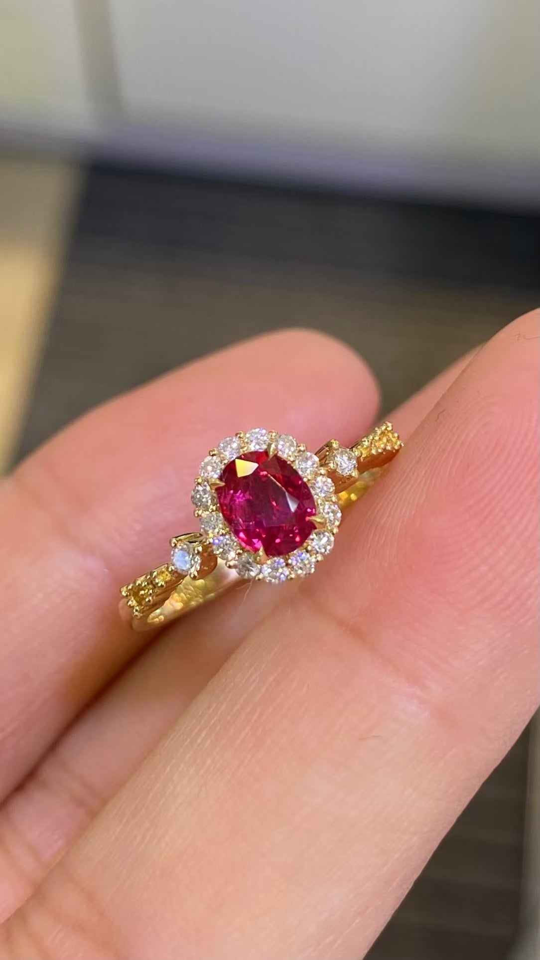 Unheated ruby 18K gold ring!