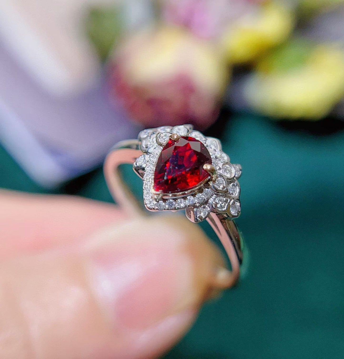 Unheated ruby ring💍Classic and simple style, noble and versatile