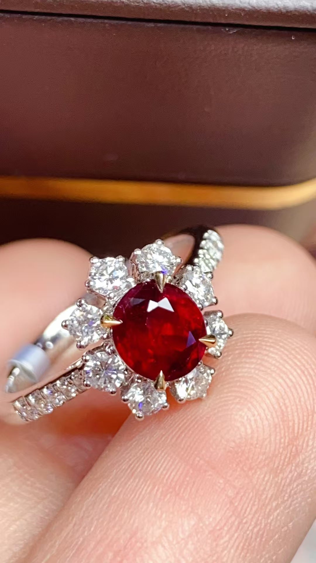 Unheated ruby 18K gold ring!