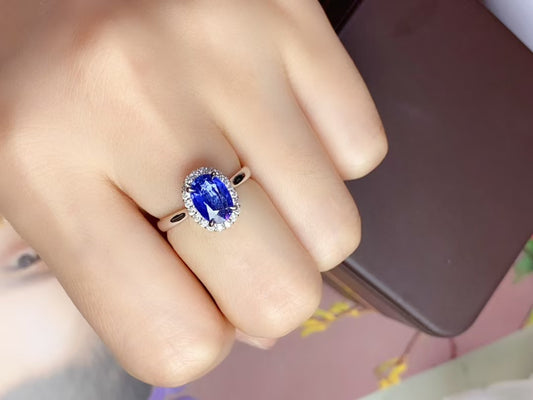 Natural sapphire 18K gold ring!