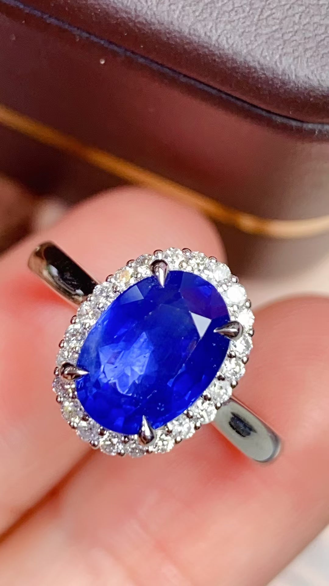 Natural sapphire 18K gold ring!