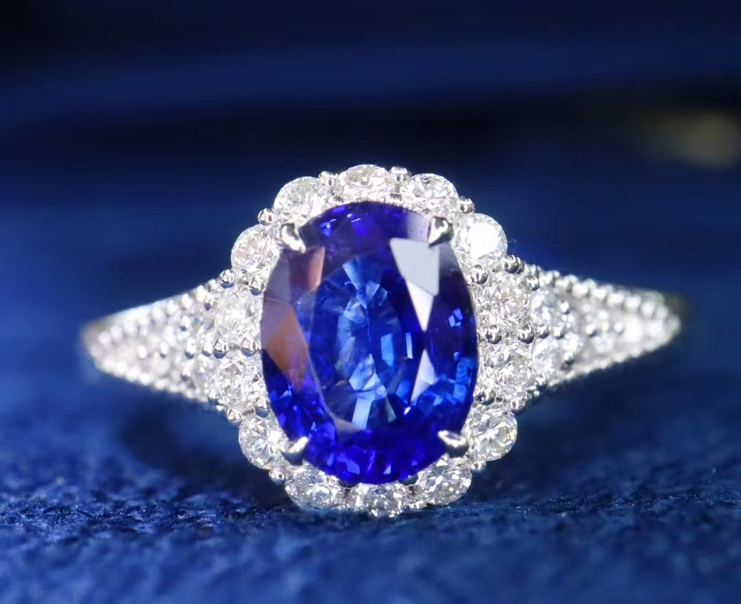 Natural royal sapphire ring