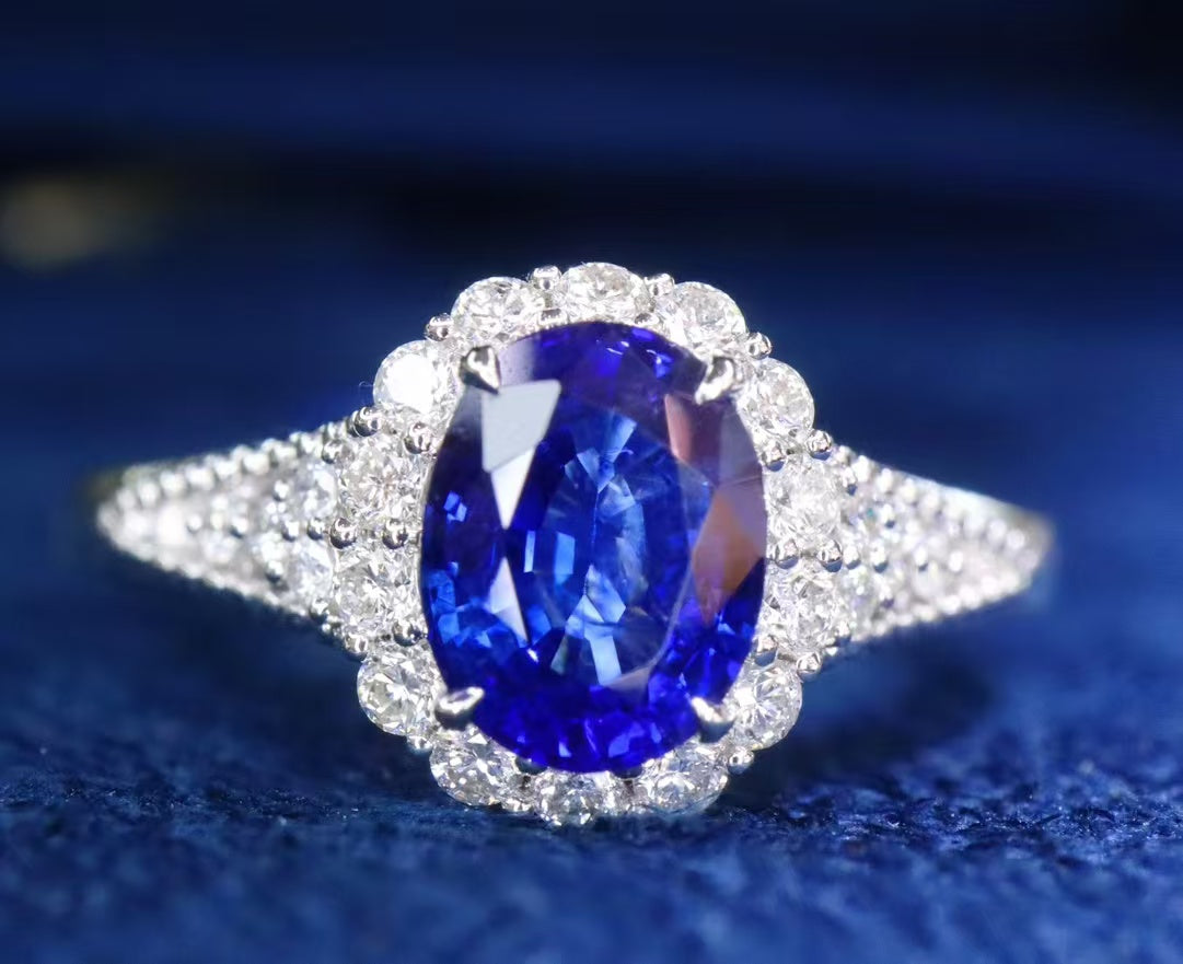 Natural royal sapphire ring