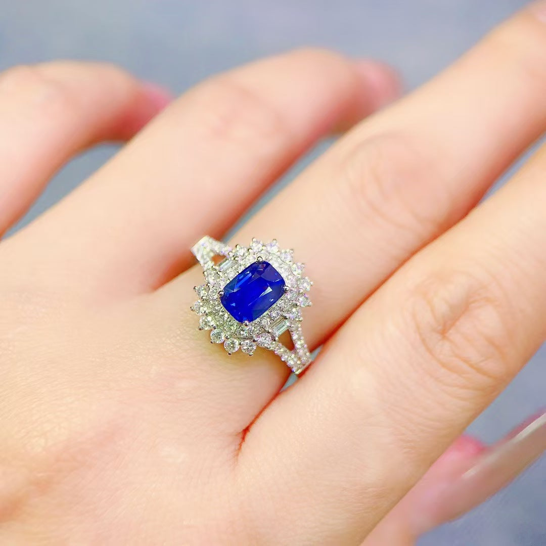 Rich and deep sapphire🌌18k gold unheated sapphire ring