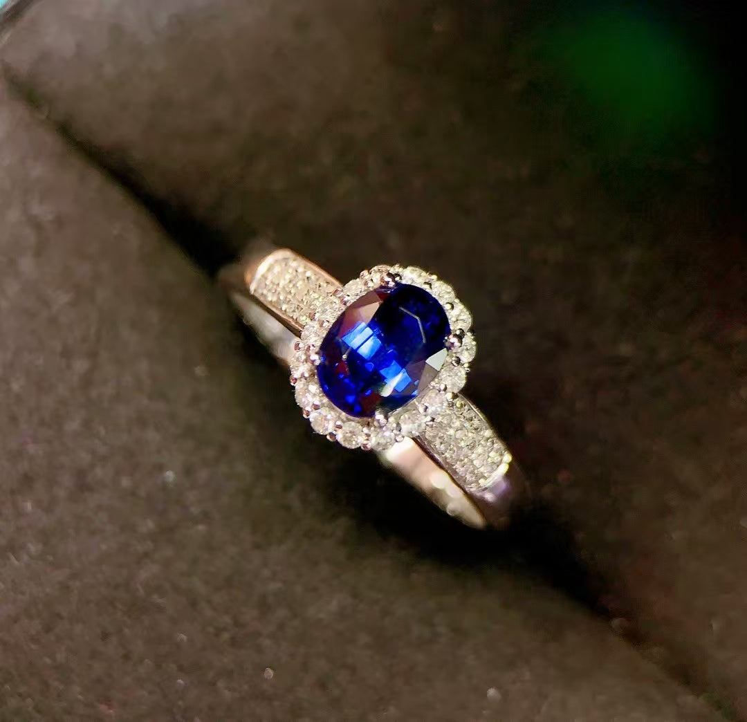 Rich and deep sapphire🌌18k gold sapphire ring